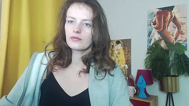 juicyNadine online show from September 2025 04:40:01 AM