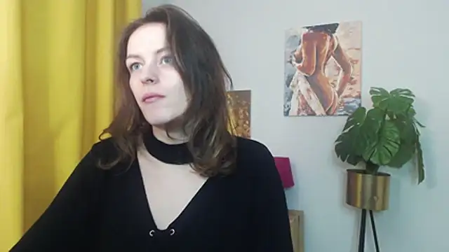 Snapshot of juicyNadine chatting on December 2025 05:52:01 AM juicyNadine online show from December 2025 05:52:01 AM