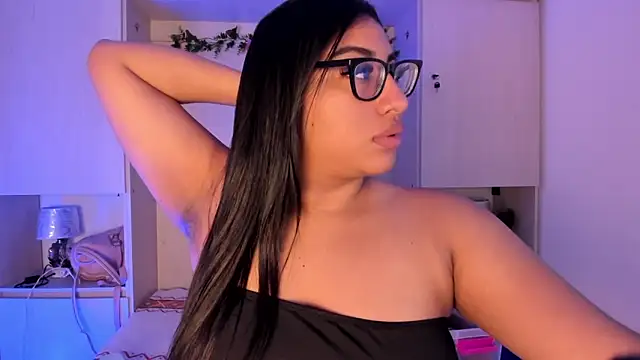CANDYGABYY online show from June 2026 07:57:02 PM