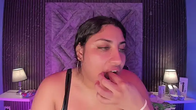 CANDYGABYY online show from November 2025 04:11:01 AM