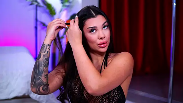 NatyDesiree online show from November 2025 10:07:01 AM