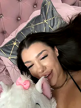 Snapshot of NatyDesiree chatting on September 2025 07:50:01 PM NatyDesiree online show from September 2025 07:50:01 PM