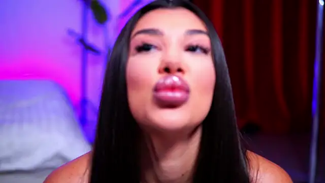 NatyDesiree online show from November 2025 10:20:01 AM