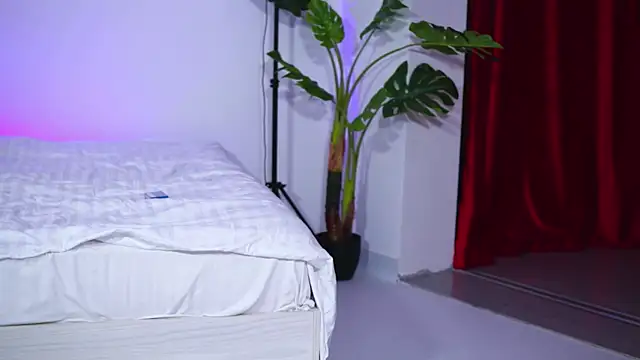 Snapshot of NatyDesiree chatting on September 2025 07:13:02 AM NatyDesiree online show from September 2025 07:13:02 AM