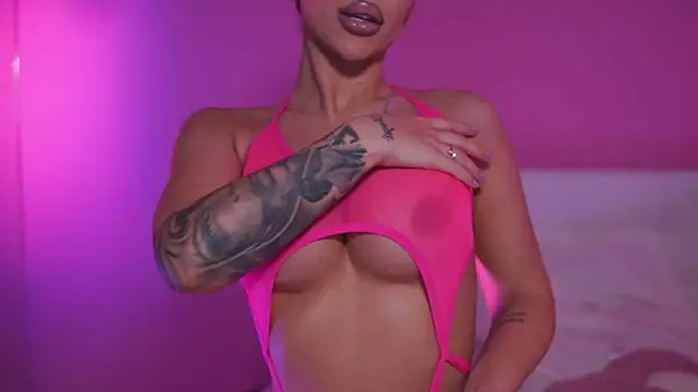 Snapshot of NatyDesiree chatting on March 2025 05:14:02 AM NatyDesiree online show from March 2025 05:14:02 AM