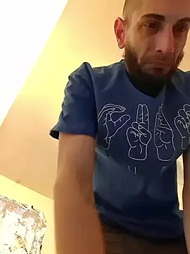 pantslesstraveler plt online show from January 2026 07:41:02 PM