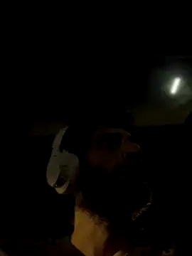 Snapshot of pantslesstraveler_plt chatting on September 2025 07:14:01 AM pantslesstraveler plt online show from September 2025 07:14:01 AM