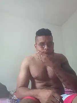 SaucyAffair0 online show from May 2026 05:19:02 PM