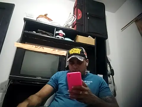 SaucyAffair0 online show from February 2026 02:12:01 AM