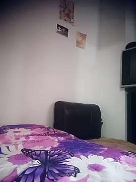 SaucyAffair0 online show from March 2026 01:02:01 PM