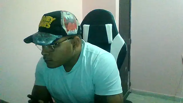 SaucyAffair0 online show from July 2026 02:12:02 AM