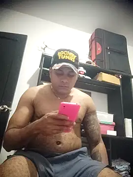 SaucyAffair0 online show from February 2026 07:33:02 AM