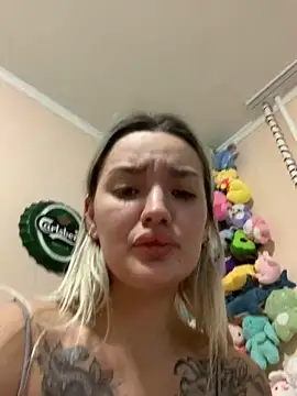 Snapshot of Sextazy chatting on October 2025 05:03:02 PM Sextazy online show from October 2025 05:03:02 PM