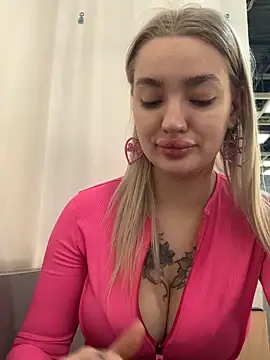 Snapshot of Sextazy chatting on March 2025 12:15:02 PM Sextazy online show from March 2025 12:15:02 PM
