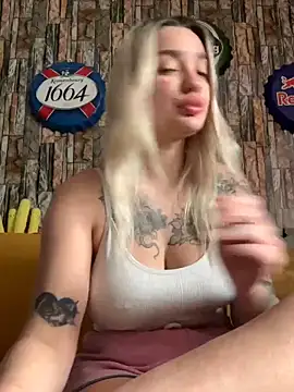 Snapshot of Sextazy chatting on October 2025 08:38:02 AM Sextazy online show from October 2025 08:38:02 AM