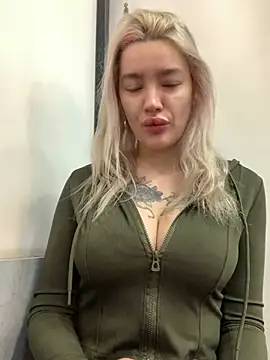 Snapshot of Sextazy chatting on January 2025 11:54:02 AM Sextazy online show from January 2025 11:54:02 AM