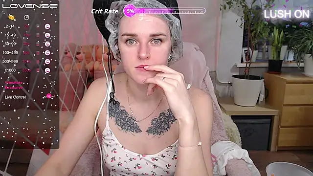 Snapshot of Bella__Swoon chatting on November 2025 02:45:02 AM Bella Swoon online show from November 2025 02:45:02 AM