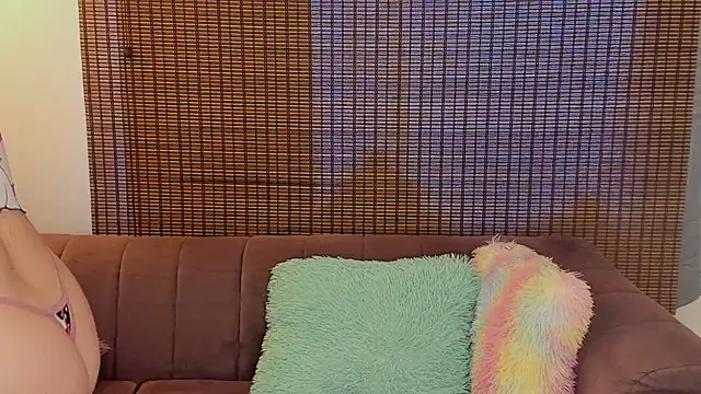 ariana cross online show from April 2026 12:52:01 PM