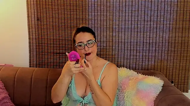 ariana cross online show from May 2026 12:02:02 PM