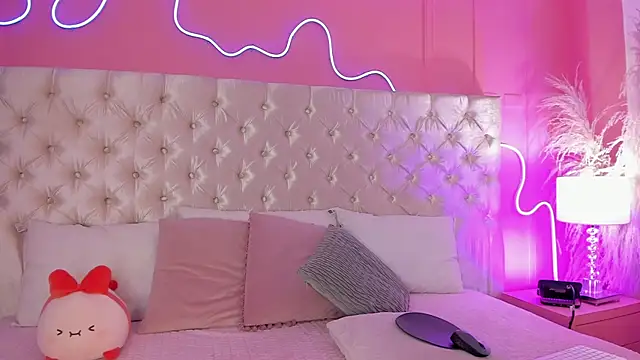 Snapshot of Alaia_Manson chatting on October 2025 01:34:01 PM Alaia Manson online show from October 2025 01:34:01 PM