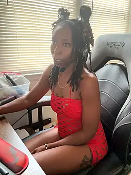 LeyaHoneybuns online show from September 2025 03:18:02 PM