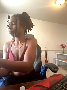 LeyaHoneybuns online show from November 2025 05:05:02 PM