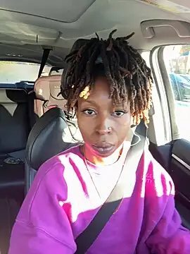 LeyaHoneybuns online show from November 2025 12:54:02 PM