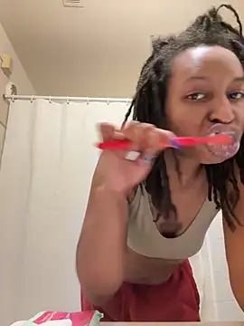 LeyaHoneybuns online show from January 2025 02:23:01 AM