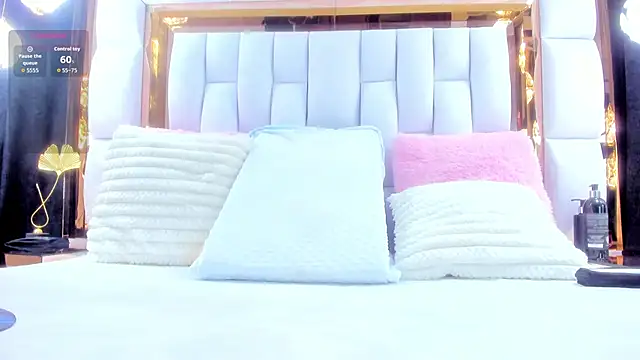 RileySweett online show from November 2025 11:42:02 AM