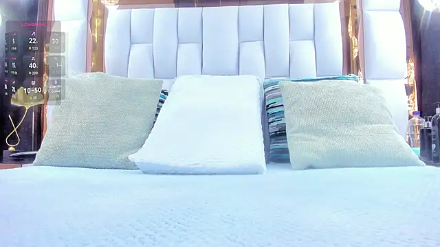 RileySweett online show from December 2025 11:37:01 AM