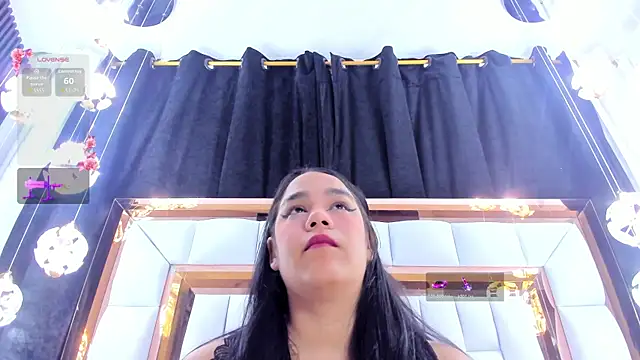 Snapshot of RileySweett chatting on July 2026 11:43:01 AM RileySweett online show from July 2026 11:43:01 AM