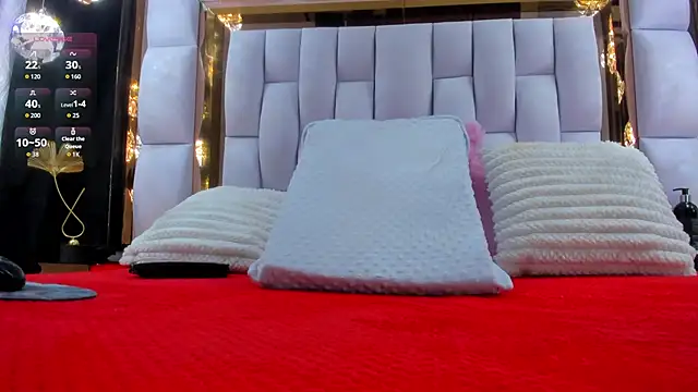 RileySweett online show from November 2025 11:42:02 AM