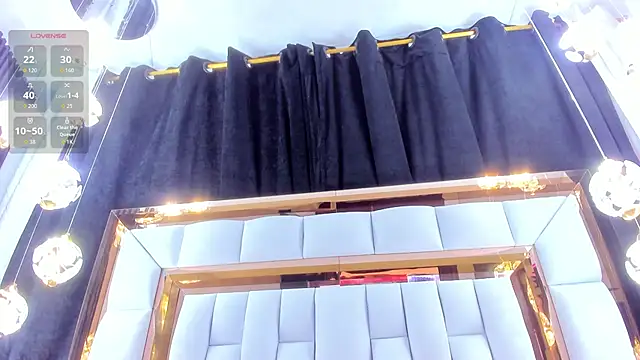 RileySweett online show from November 2025 11:43:02 AM