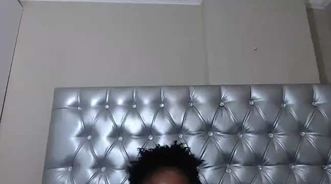 Snapshot of YourSubDesire chatting on February 2025 09:58:02 PM YourSubDesire online show from February 2025 09:58:02 PM