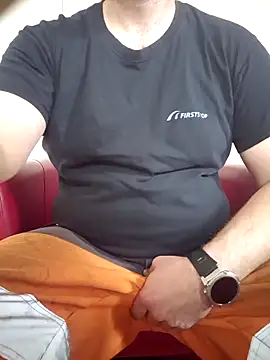 Snapshot of ced62000 chatting on October 2025 08:04:02 AM ced62000 online show from October 2025 08:04:02 AM