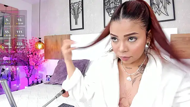 nahomiidasilva  online show from February 2026 07:11:01 PM