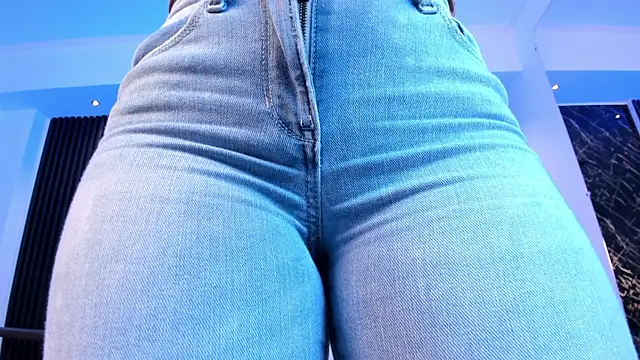 paulina sweett  online show from November 2025 12:50:02 PM