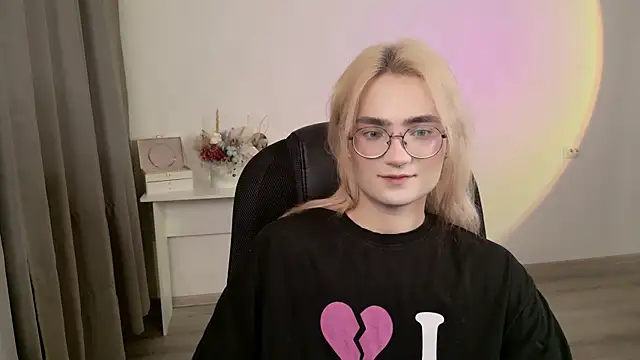 CuteYukiKun online show from March 2026 01:03:01 AM