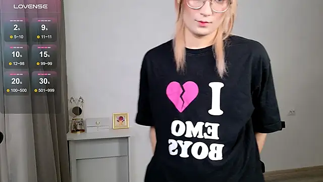 CuteYukiKun online show from November 2025 03:16:02 PM