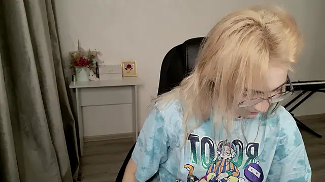 Snapshot of CuteYukiKun chatting on June 2026 07:36:01 PM CuteYukiKun online show from June 2026 07:36:01 PM