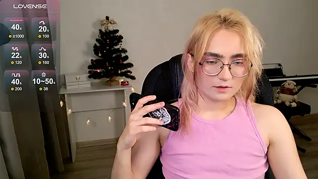 CuteYukiKun online show from December 2025 06:05:01 AM