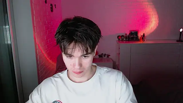 MarkusDean online show from November 2025 06:29:02 PM