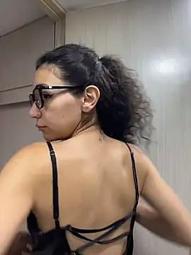 uniquerossie online show from March 2026 08:32:01 AM