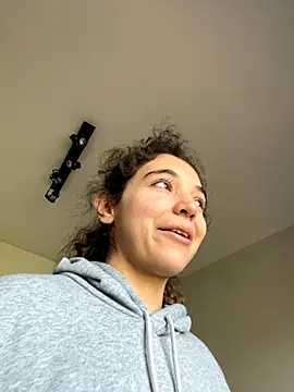 uniquerossie online show from November 2025 10:09:01 AM