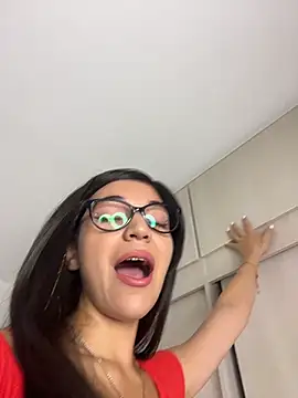 uniquerossie online show from February 2026 06:55:01 AM