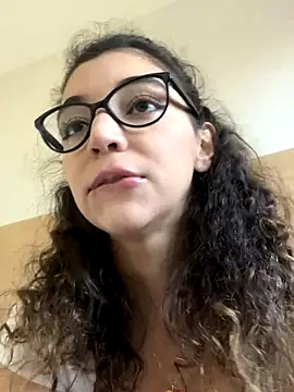 uniquerossie online show from November 2025 09:24:02 AM