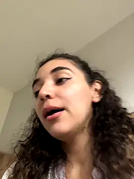 uniquerossie online show from November 2025 09:57:01 AM