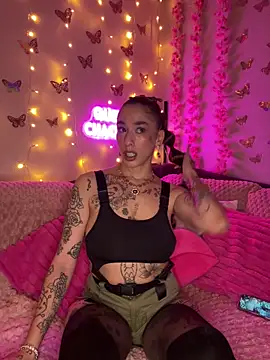 Chachou000 online show from March 2025 07:58:02 PM