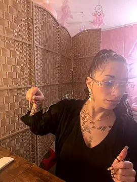 Chachou000 online show from October 2025 02:07:01 PM