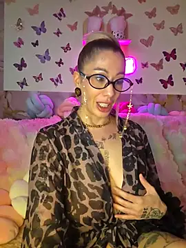 Chachou000 online show from May 2026 05:23:02 AM
